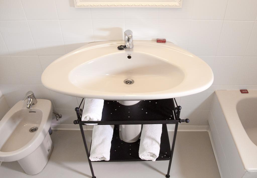 Hostal Monjes Peregrinos Burgo Oda fotoğraf