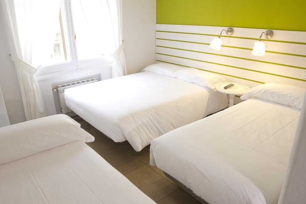 Hostal Monjes Peregrinos Burgo Oda fotoğraf