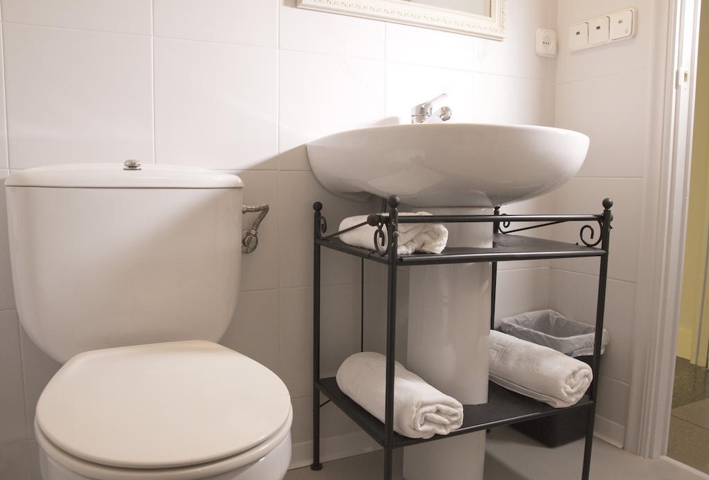 Hostal Monjes Peregrinos Burgo Oda fotoğraf